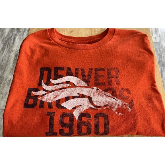 Denver Broncos 1960 Orange Graphic TShirt 2XL NFL Team Apparel Cotton Blend Used - Picture 2 of 3
